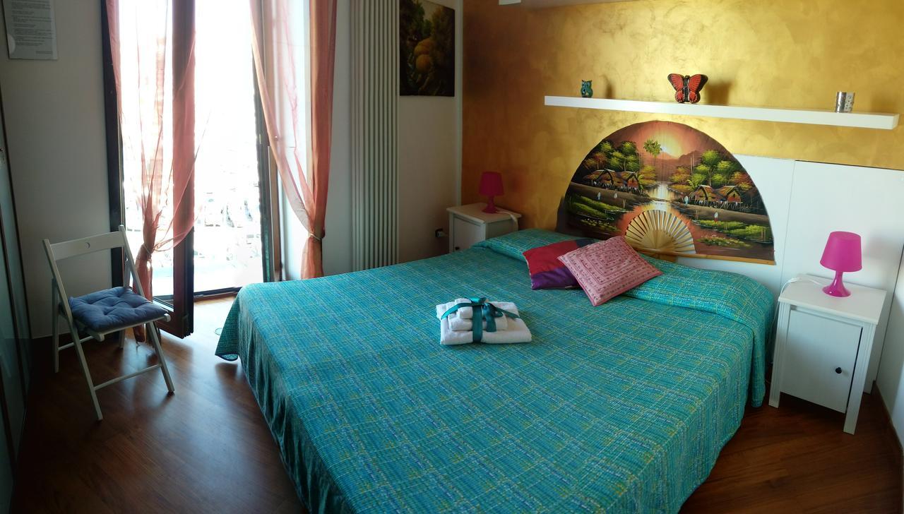 Aria Di Mare Dimorra Bed & Breakfast Pozzuoli Eksteriør bilde