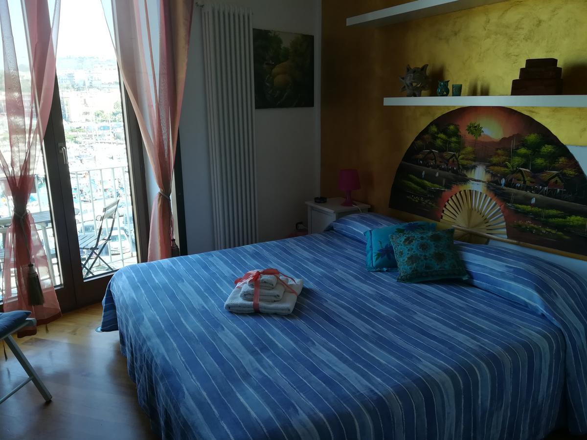 Aria Di Mare Dimorra Bed & Breakfast Pozzuoli Eksteriør bilde